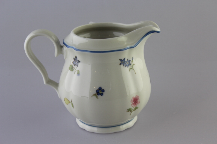 Sahnekännchen - Seltmann Weiden - Streublume mit blauem Rand