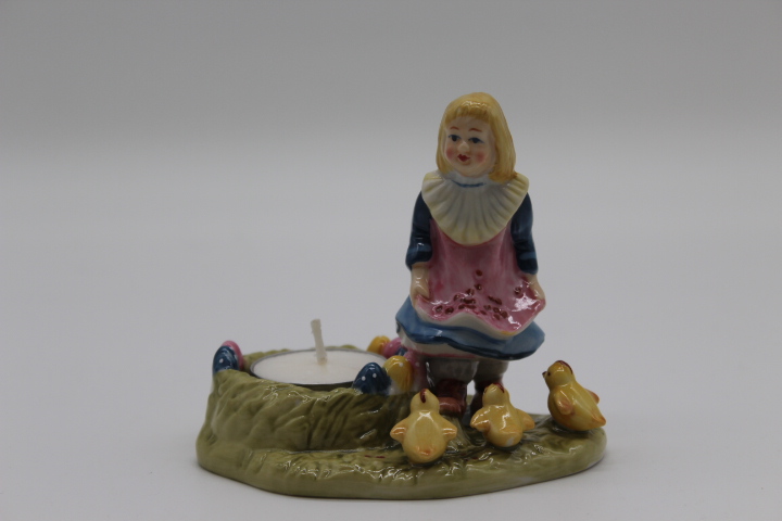 Teelichthalter Mädchen mit Küken - Villeroy & Boch - Farmers Spring Decoration