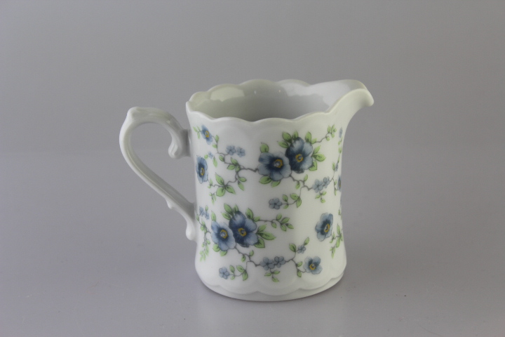 Sahnekännchen - Eschenbach - Bayreuth - Blaue Blüte