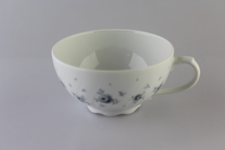 Teetasse-Seltmann Weiden-Regina- Blaues Röschen