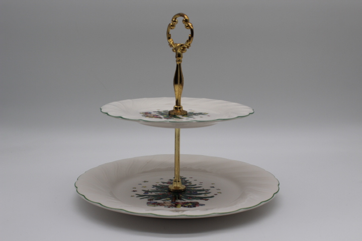 Etagere - Nikko Japan - Happy Holidays