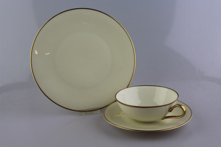 Teegedeck 3 tlg. - Heinrich - Anmut - Creme/Gold schmal