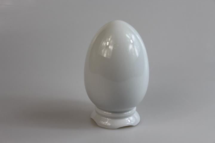 1042 - Ei stehend - 12 cm