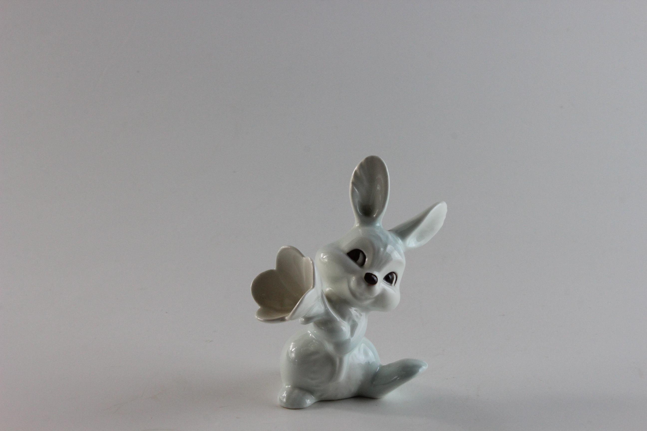 Hase mit Blume - Goebel