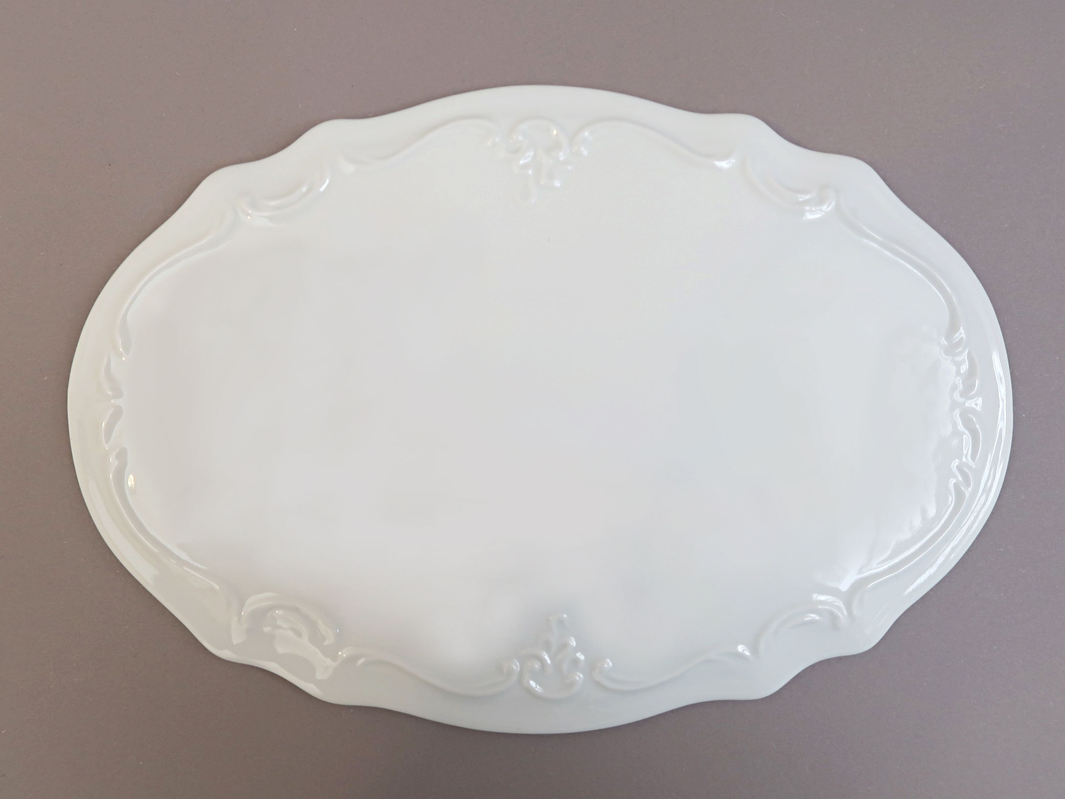 4405 - Platte mit Relief - 23 cm x 16 cm