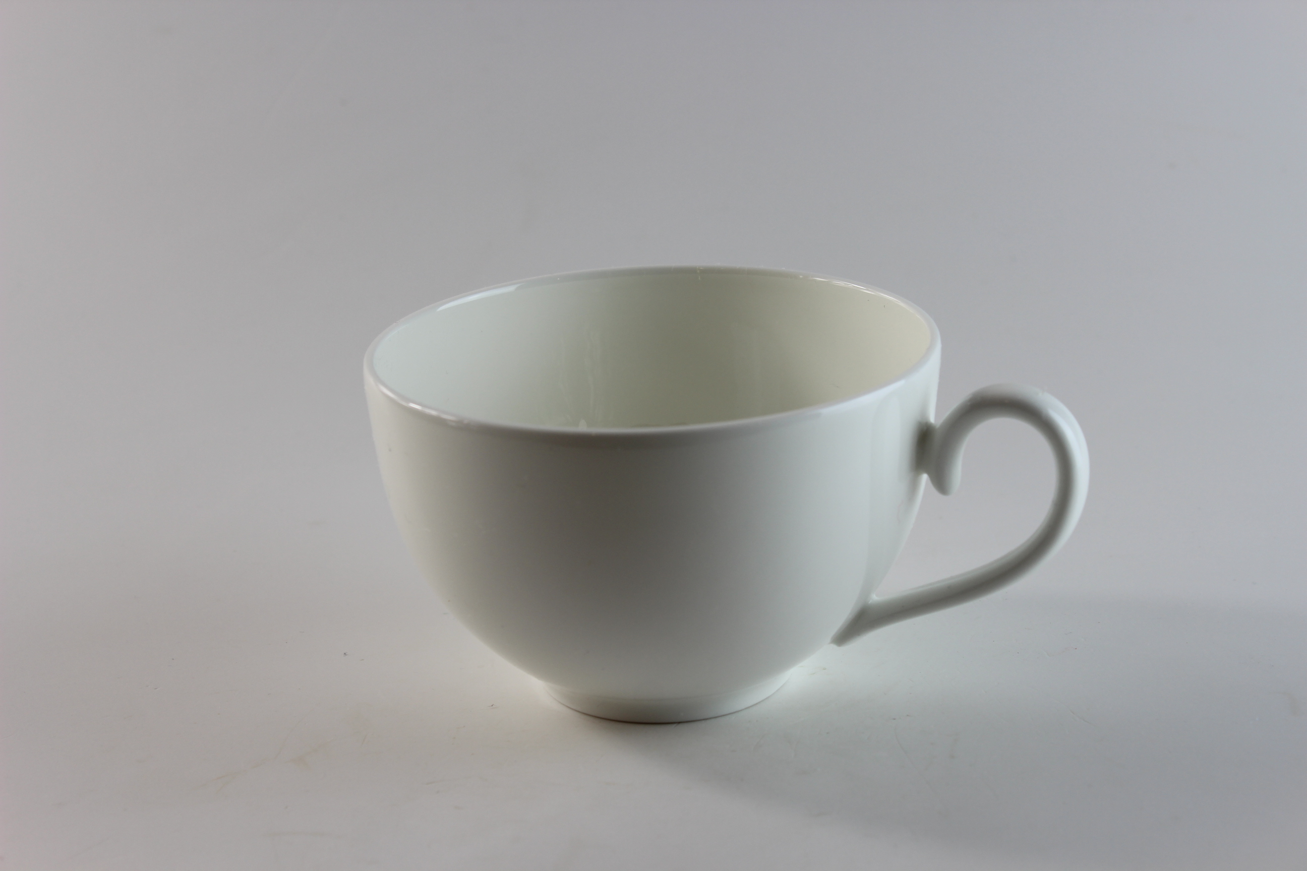 Milchkaffeetasse - Villeroy & Boch - Royal weiß