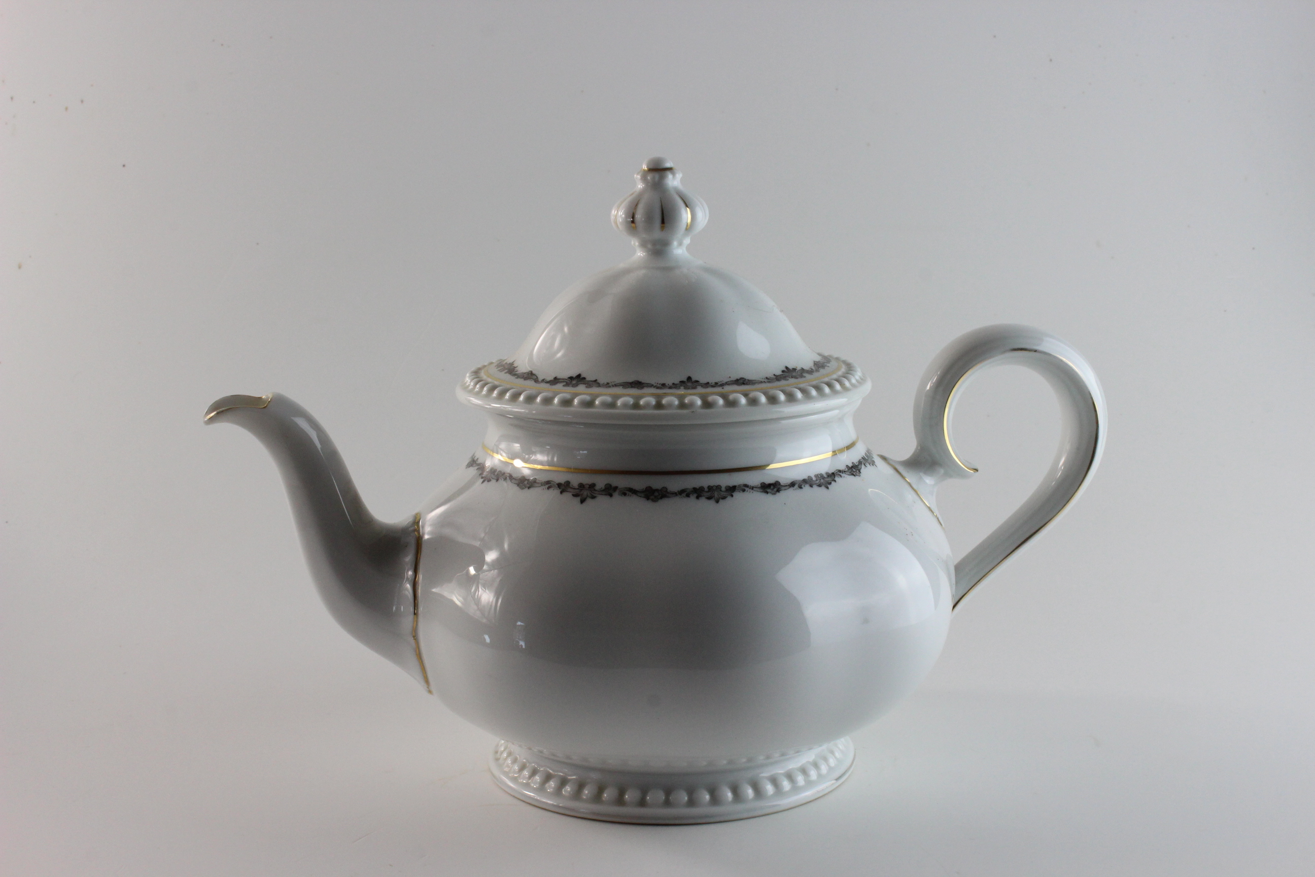 Teekanne - Rosenthal - Kranzkante Schwarz