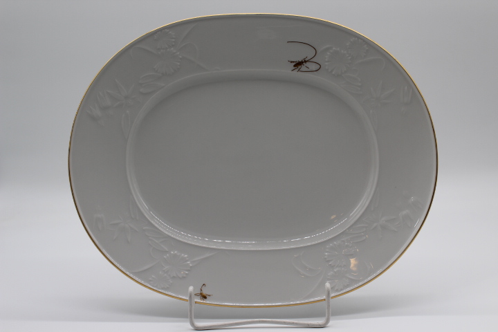 Fleischplatte 30,5 cm - KPM Berlin - Feldblume - Feldblume auf Bord mit Insekt