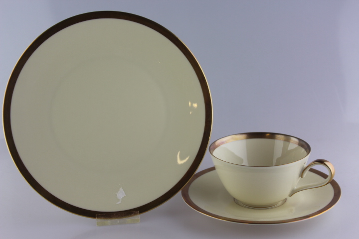 Teegedeck 3 tlg. - Heinrich - Anmut - Creme/Gold breit